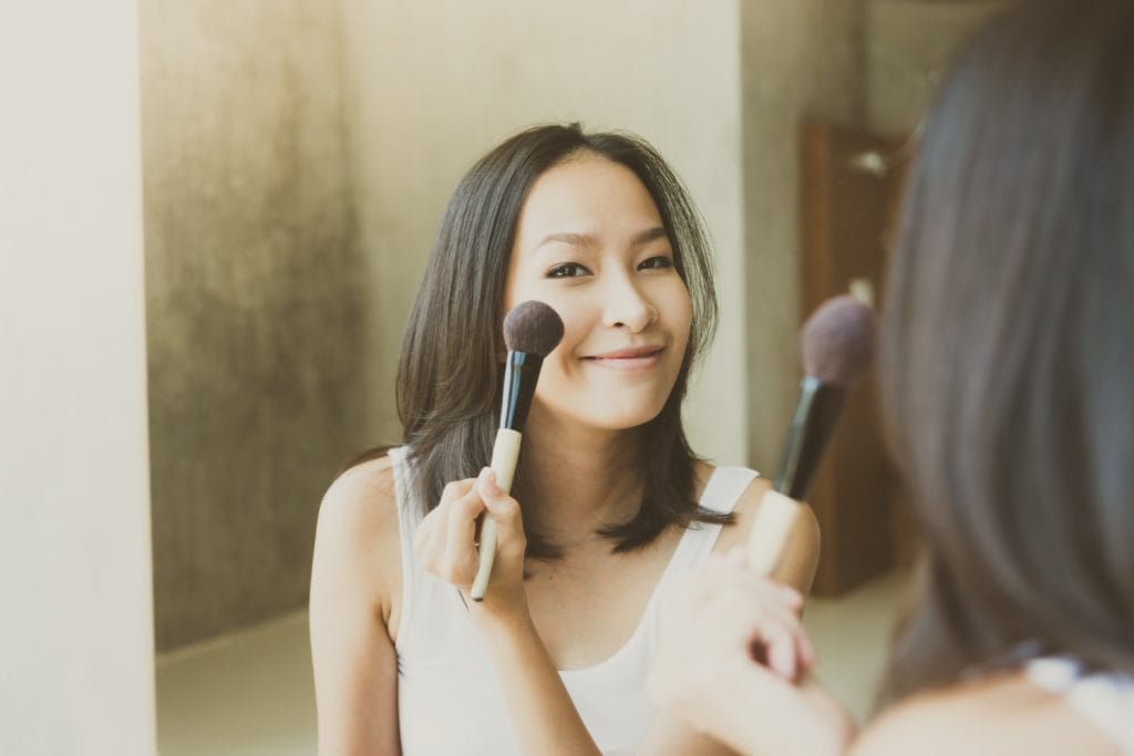 Jenis-Jenis Foundation Dan Cara Memilihnya